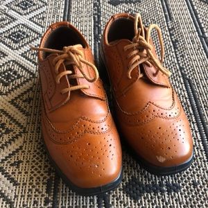 DEER STAGS BOYS DRESS SHOES BROWN